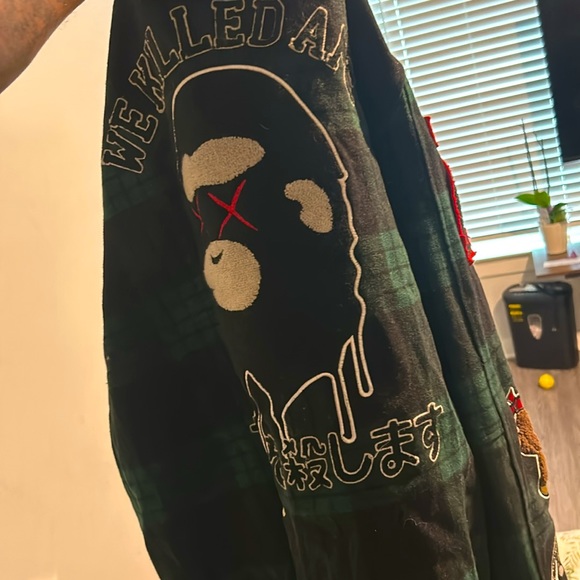 Cool looking Jacket. I get soooo many compliments when I wear it. - Picture 4 of 4